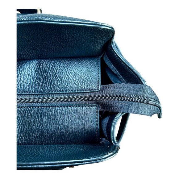 ✨SOLD✨Poppy & Peonies Casual Travel Black Tote Bag, On Wheels Or Over The - Picture 13 of 15